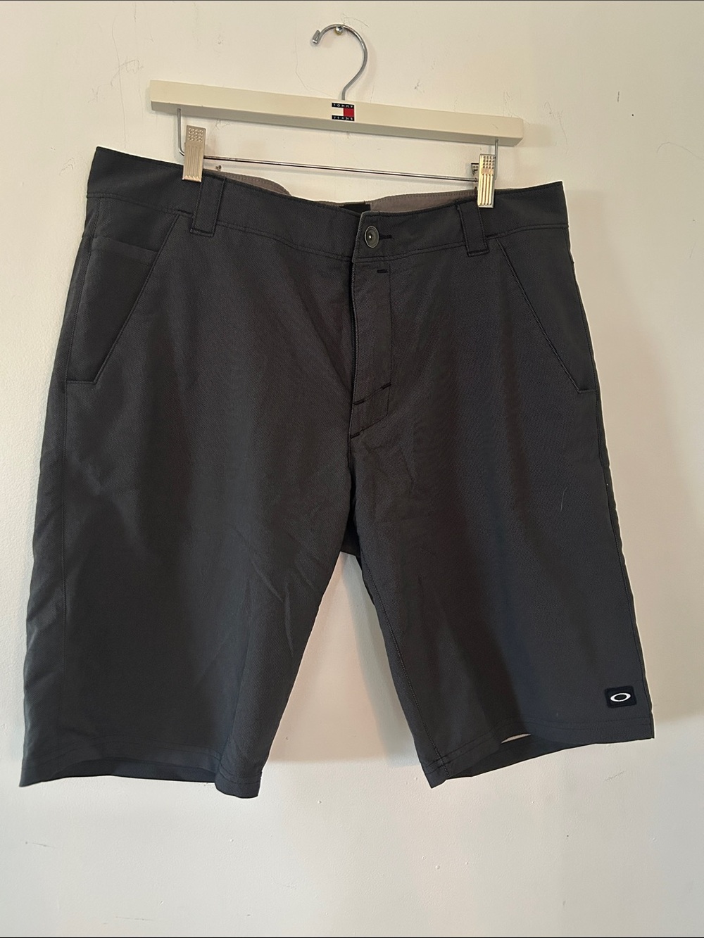 Oakley Black Performance Golf Shorts Men’s Stretch Casual Athletic